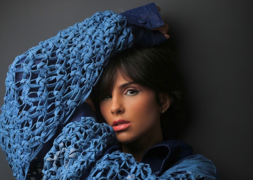 Rayane Fortes lança releitura de "Não Sei Dançar"