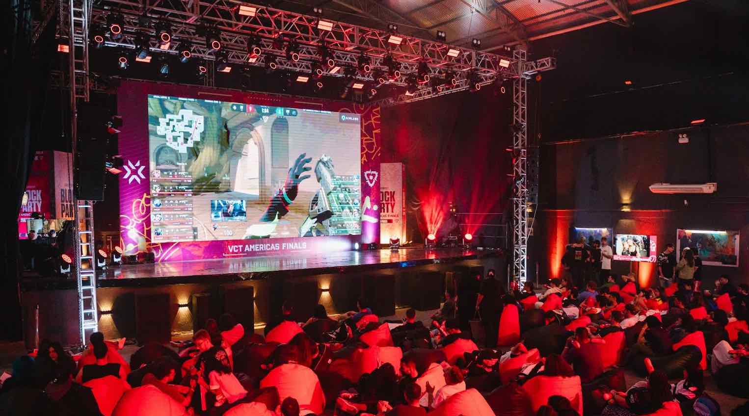 Riot Games realiza festa de cinco anos de VALORANT